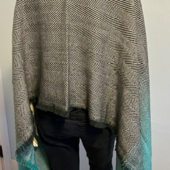 Women's Fringed Scarf Shawl, 78" long, Green - Picture 4 of 5